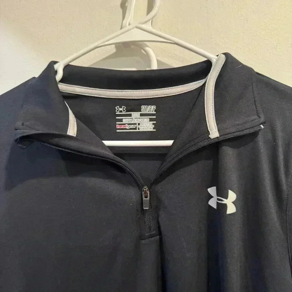 Under Armour Black 1/4 Zip long sleeve Pull Over - Small - Picture 3 of 5